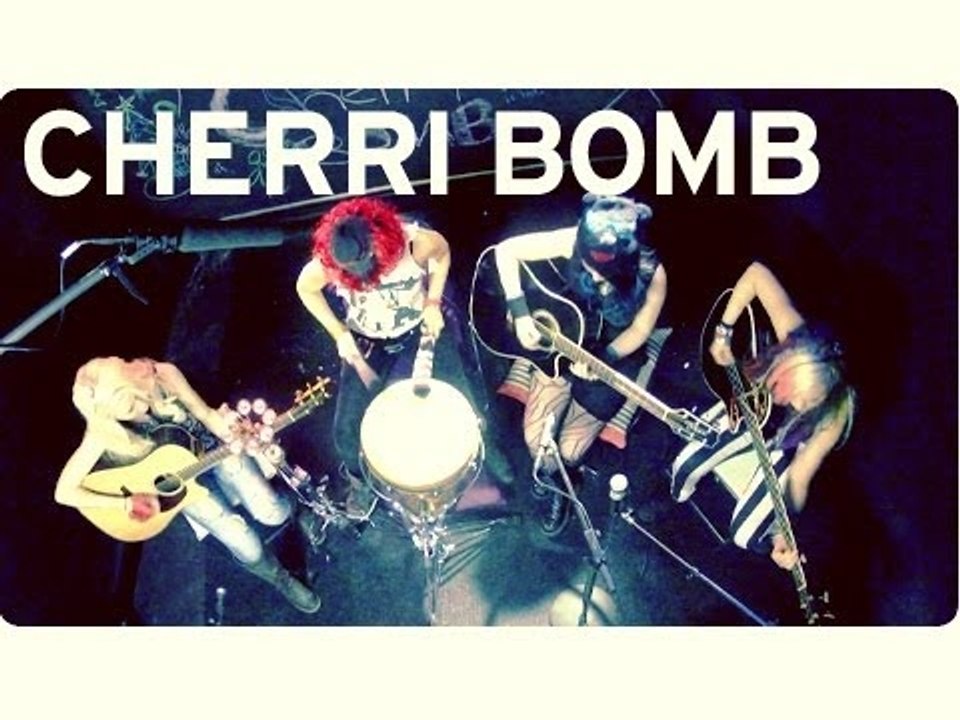 Cherri Bomb Performs 'Shake the Ground' and 'Drawing a Blank' LIVE - myISH