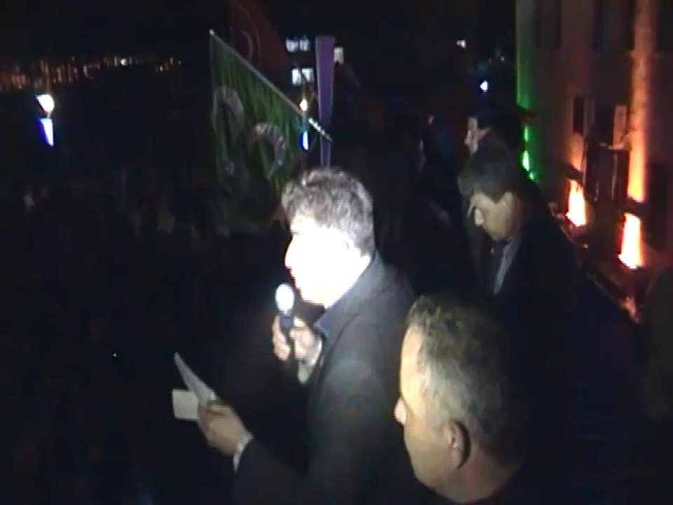 Hüseyin Tosun başkanın o muhteşem teşekkür konuşması ve havai fişek gösterisi