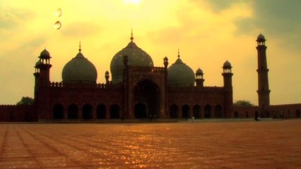 Azan from the Badshahi mosque:::really heat touching