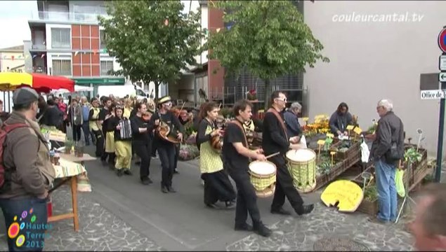 Festival Hautes Terres 2013 : La Rue par Couleur Cantal TV