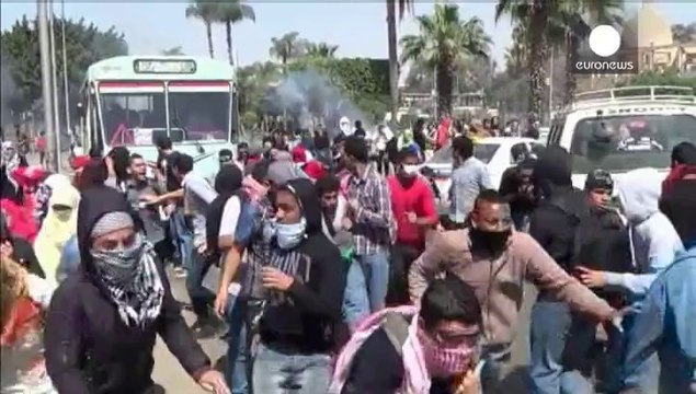 Egypte : nouveaux heurts entre étudiants pro-Morsi et policiers