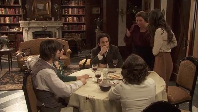 Momentos C&A: Conrado cena en el Jaral y conoce a Esperanza