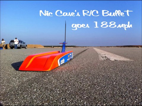 Voiture radiocommandée atteint 302 km/h