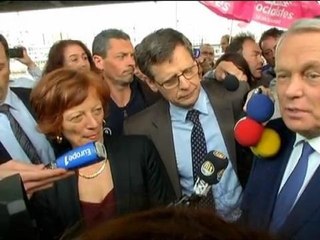 Ayrault acclamé à son retour à Nantes "n'abandonne pas la vie politique" - 01/04