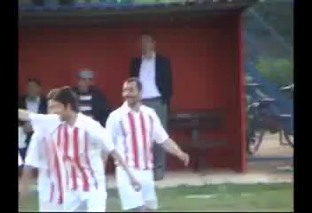 Bilecik Ercan Çetinkaya Orta Sahadan Gol