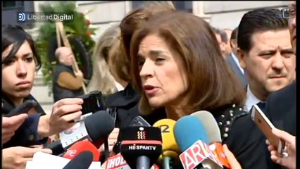 Ana Botella propone poner el nombre de Suárez al aeropuerto de Barajas