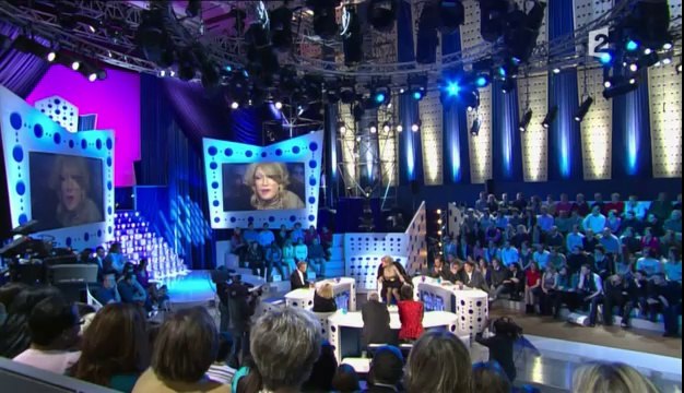 Jonathan Lambert en escort girl - On n_est pas couché 29_01_