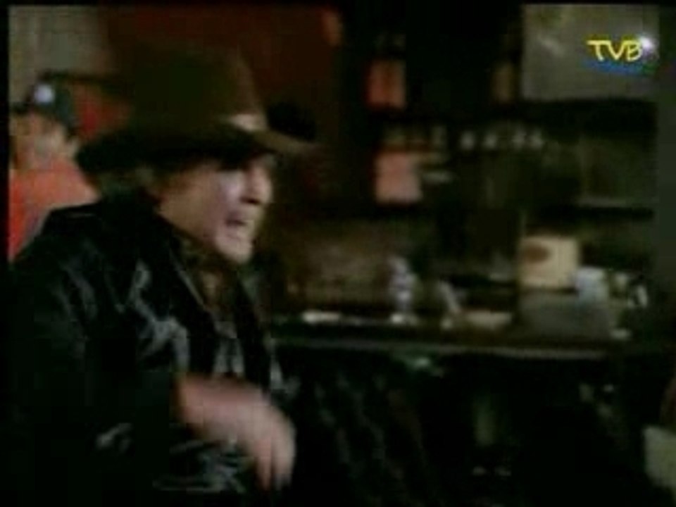 Homme qui tombe a pic