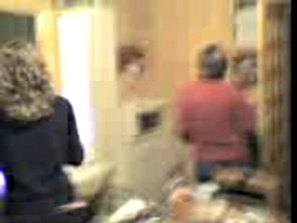 Flo et Marion "Fous ta cagoule" 1