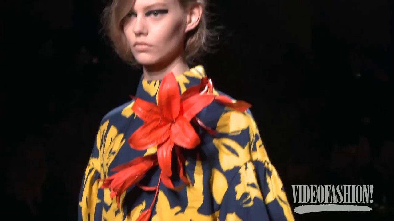 FIRST LOOK: Dries Van Noten Fall 2014 Paris Fashion Week  | Videofashion