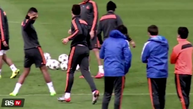 La joie débordante de CR7 à l'entraînement du Real Madrid !