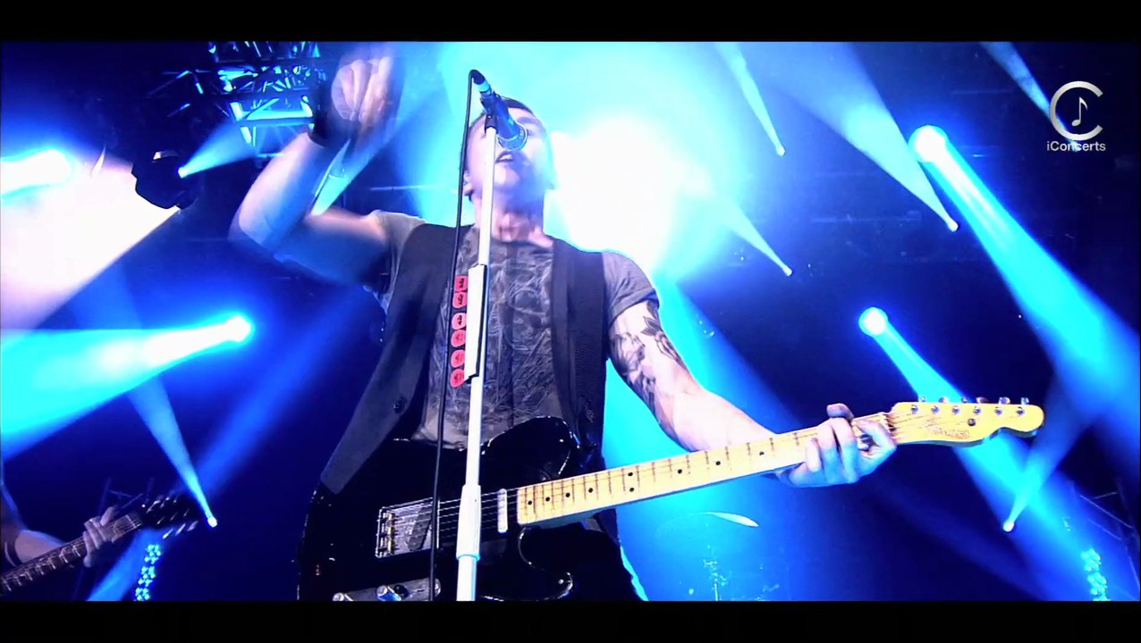 iConcerts - McFly - 5 Colours In Her Hair (live)