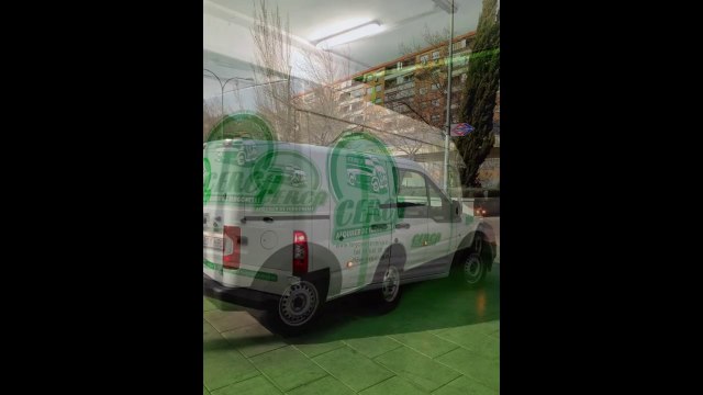 Mini-mudanzas, transporte de mercancías con poco volumen, Cerca Alquiler De Furgonetas