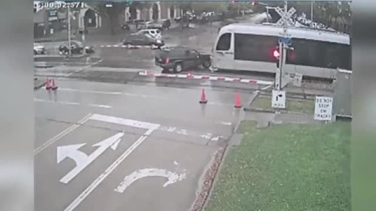 Voiture SUV vs Train