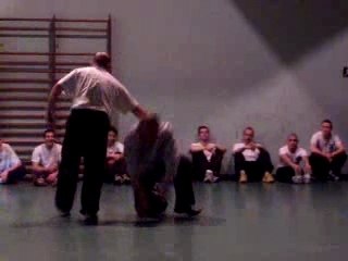 Krav Maga - Face to a Knife 2