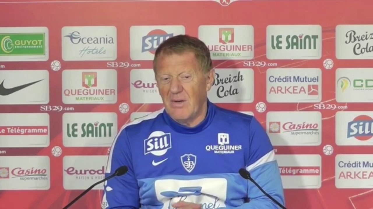 Alex Dupont en conférence de presse d'avant-match / Troyes-Brest / J30