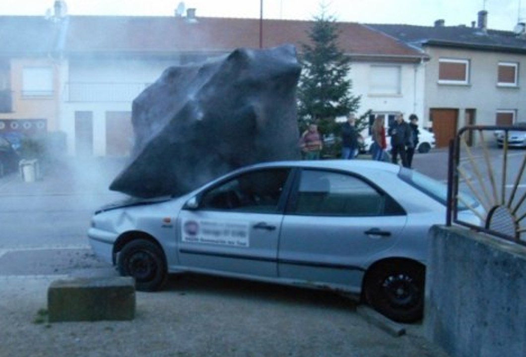 Crash d'une météorite à Villey-Saint-Étienne ...