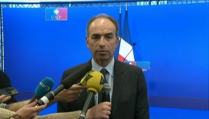 Gouvernement Valls : "Tout cela donne le sentiment d'un bateau ivre", selon Copé