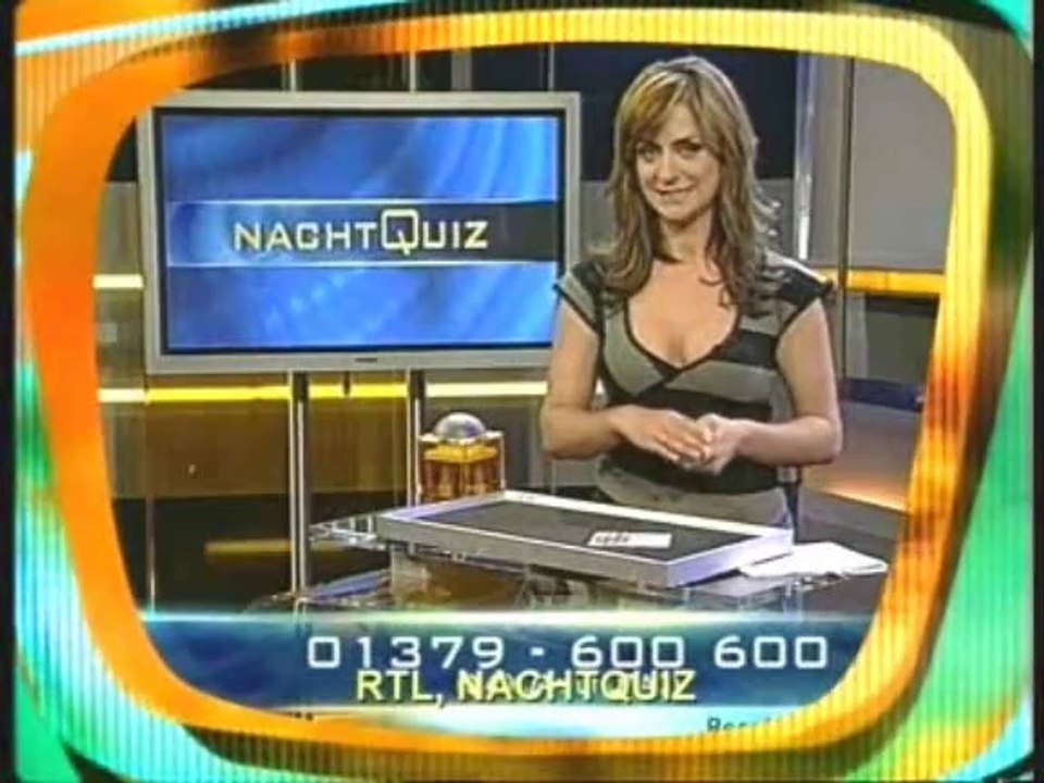 Mandana Naderian verarscht ihre Zuschauer beim Kartenspiel im Nachtquiz 2004