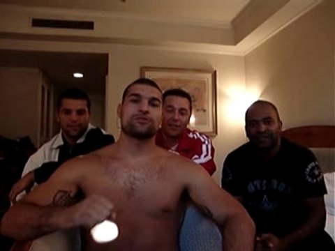 Chute Boxe deseja a todos do PVT