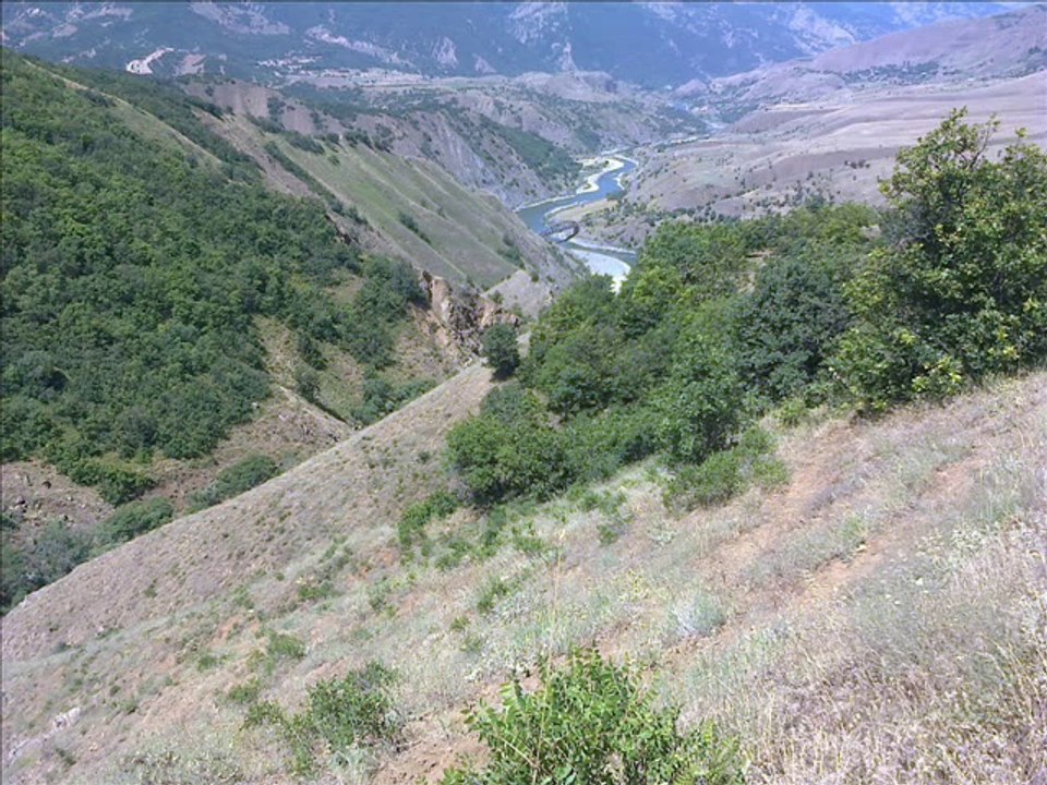 XEZAL U DELAL BRİNDARIM BI ŞEŞ GULA  YARTE MUŞ YAMAÇ KÖYÜ KERRAN KARAHAMZ.