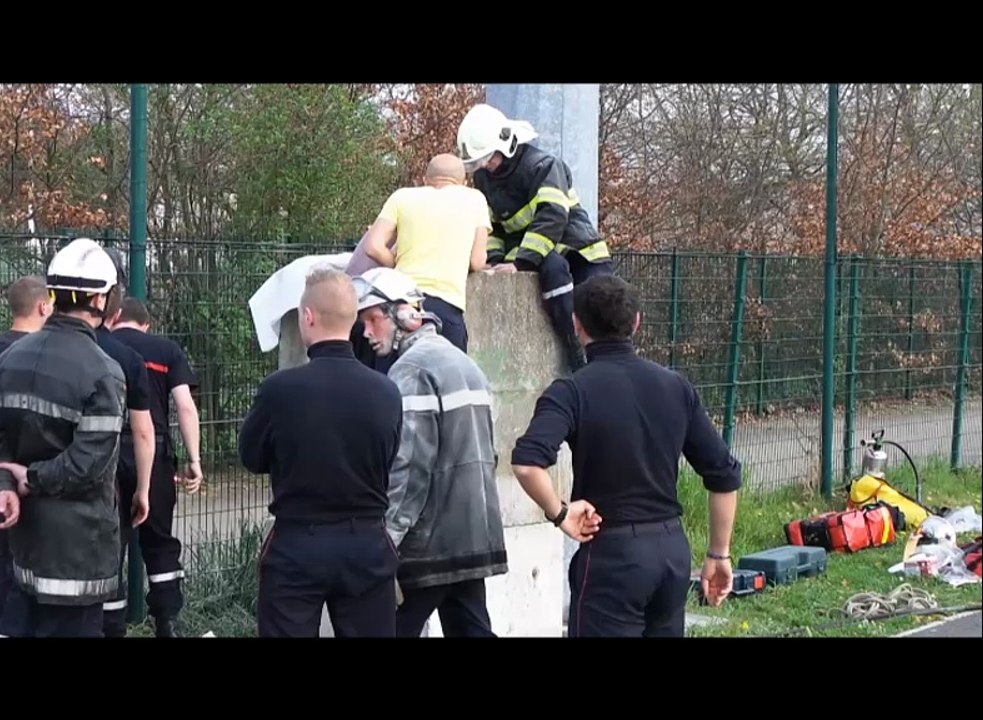 Roubaix : un enfant coincé dans un bloc de béton, les pompiers mettent 4h à le sauver