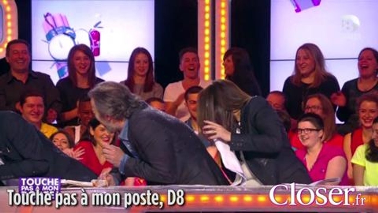 Bataille d'eau dans "Touche pas à mon poste"
