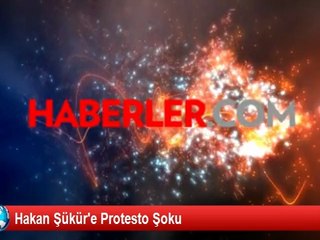Hakan Şükür'e Protesto Şoku