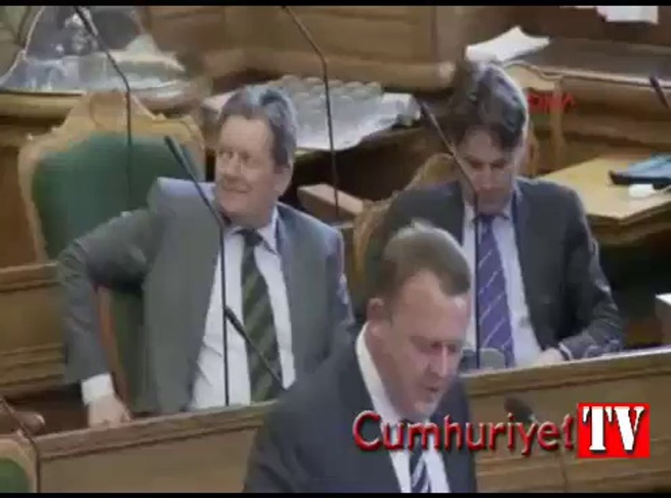 Meclis'te opera söyledi