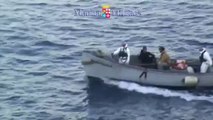 Sicilia - La Marina militare soccorre 730 migranti al largo delle coste (02.04.14)