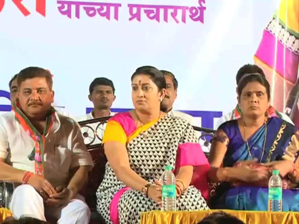 Smriti Irani questions Rahul’s development claims in Amethi