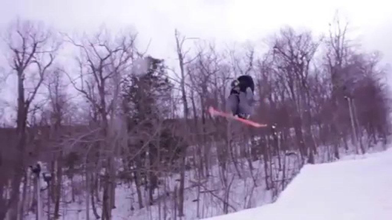 Ski crash in Double Front Flip - Fail