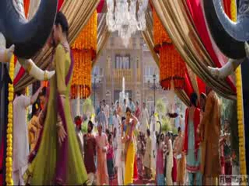2_States_Official_Trailer