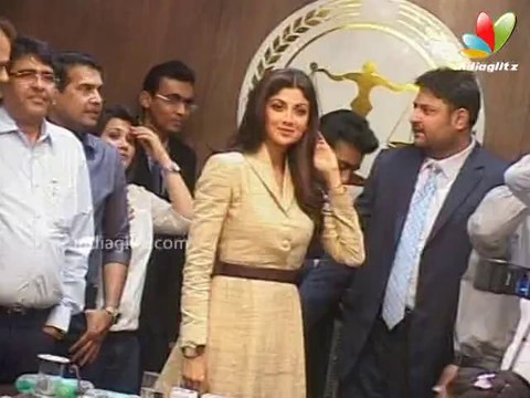 Shilpa Shetty & Raj Kundra Launch Satyug Gold