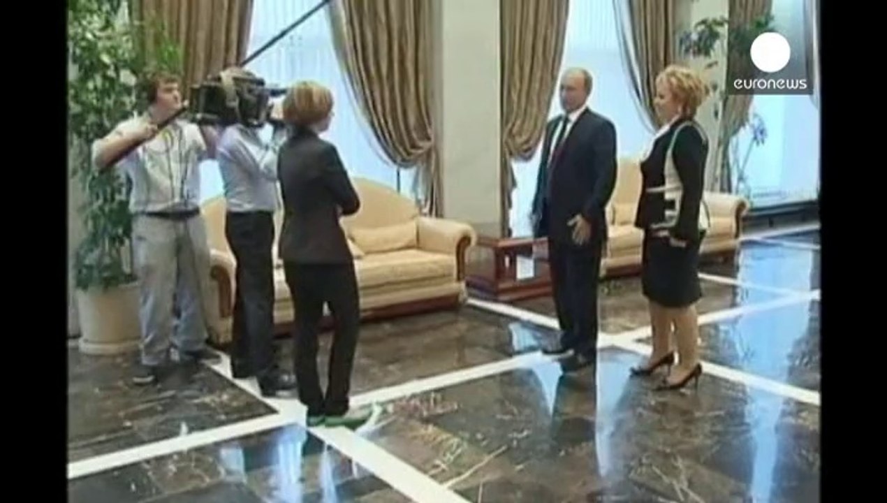 Putin eşinden boşandığını açıkladı