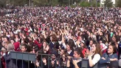 3 NİSAN KUTLAMALARINDA F-16 SOLOTÜRK GÖSTERİSİ NEFES KESTİ