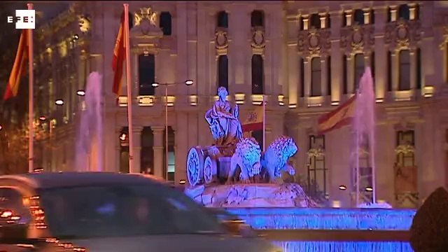 En el Día Mundial del Autismo Madrid tiñe de azul La Cibeles y la Puerta de Alcalá