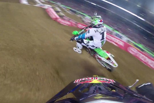 GoPro James Stewart Battles Ryan Villopoto @ Supercross St. Louis