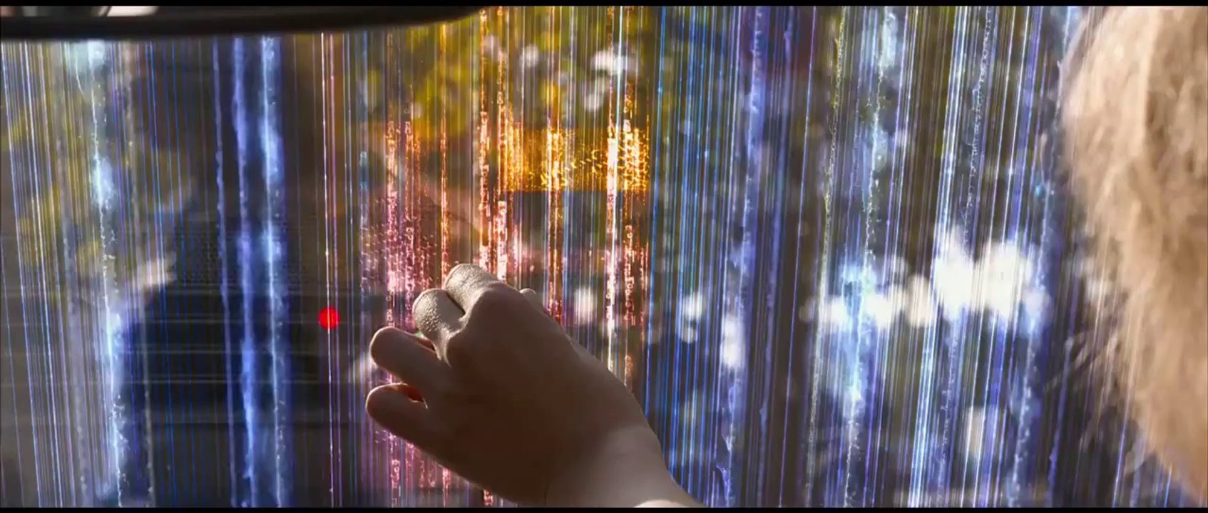 LUCY - Official Trailer #1