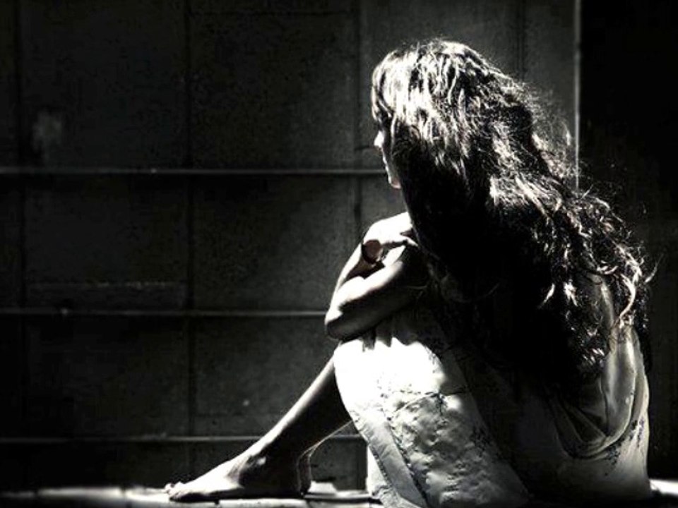 Eda Karaytuğ-Gönlüm yaralı