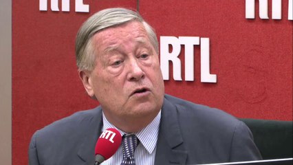 Valls-Ayrault : "Sur le fond, exactement la même chose"