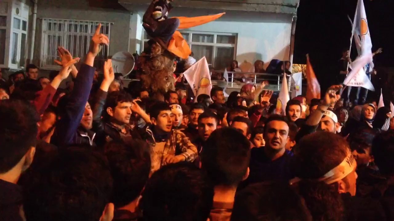 Akparti Gençlik kolları Camiler Kışlamız