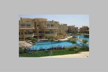 Villa for rent in El Safwa Compound.