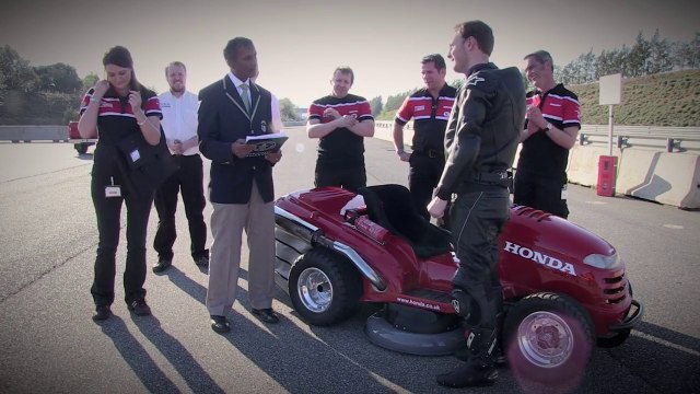 La tondeuse la plus rapide du monde : HONDA!