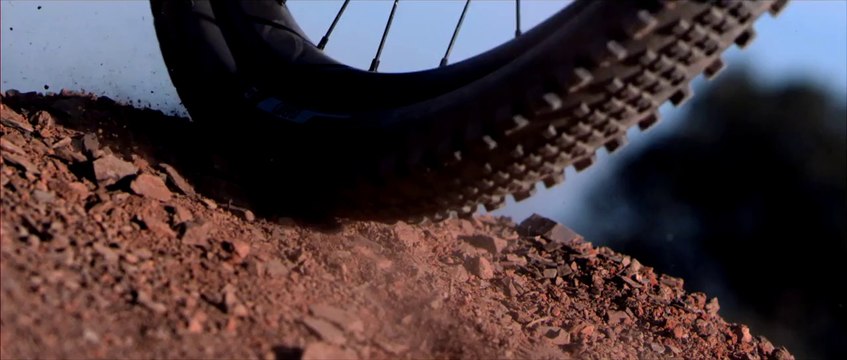 Breathtaking Downhill Mountain Bike (MTB) with Curtis Keene