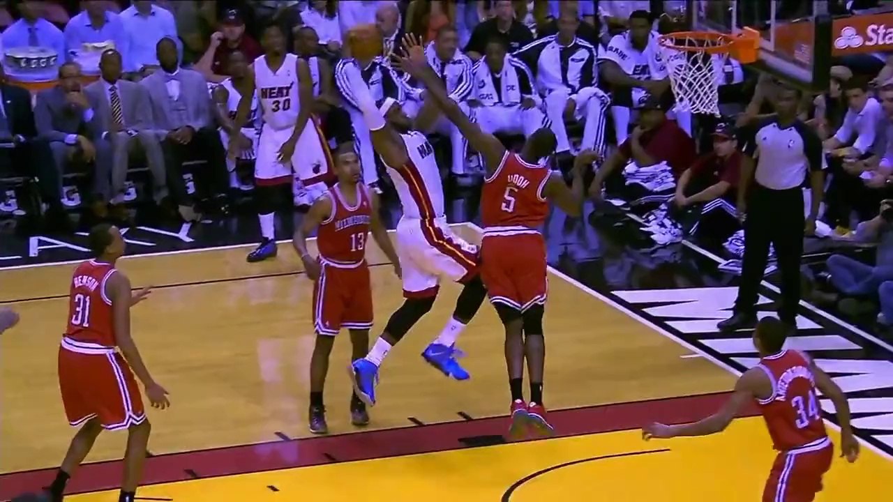 NBA player LeBron James incredible DUNK! Miami Heat 2014!