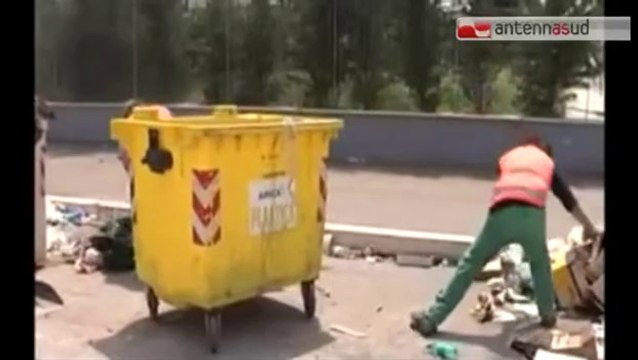 TG 03.04.14 Grillini contro Maugeri per la raccolta differenziata