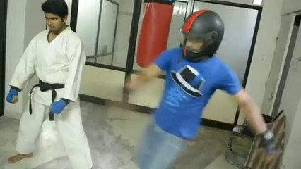 Karate Black Belt vs Gym Guy Fight