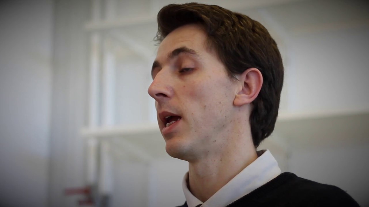 Matériaux composites : de la caractérisation 3D à la simulation de comportement