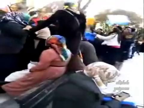 Recep Tayyip Erdoğan Şarkısıyla Kendisinden Geçen Teyze